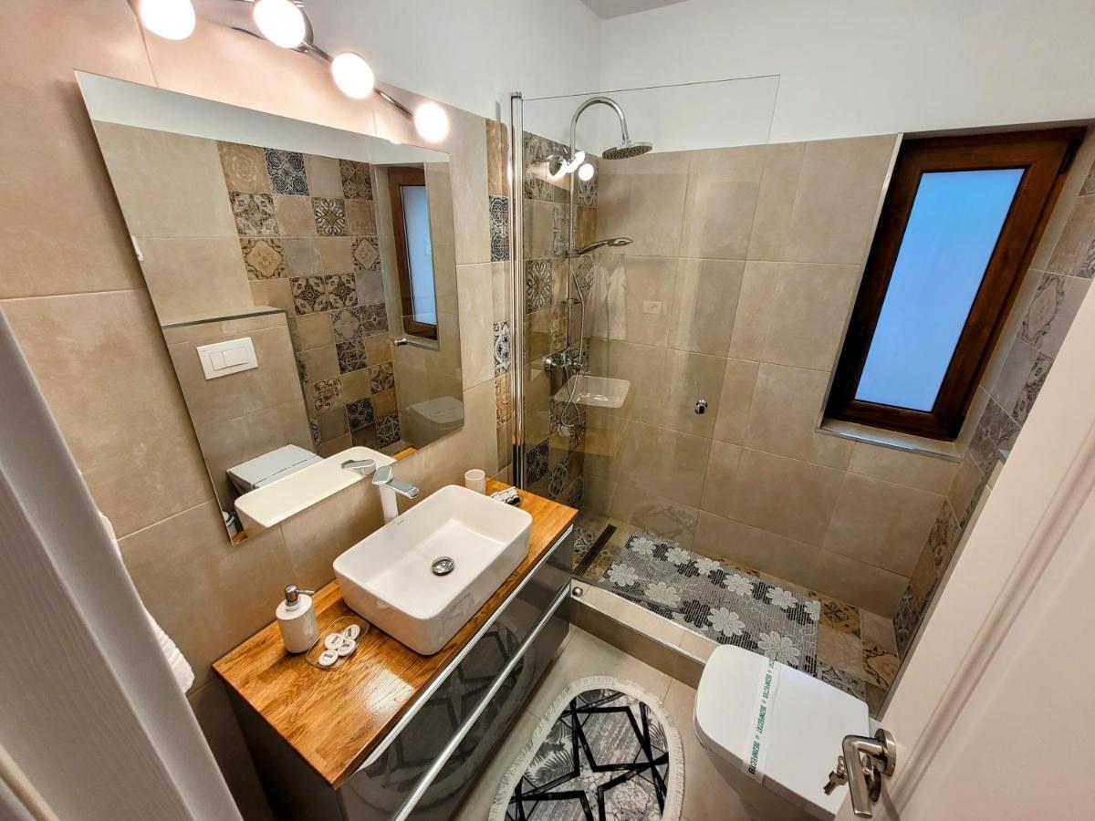 Casa Feli Appartement Braşov Buitenkant foto